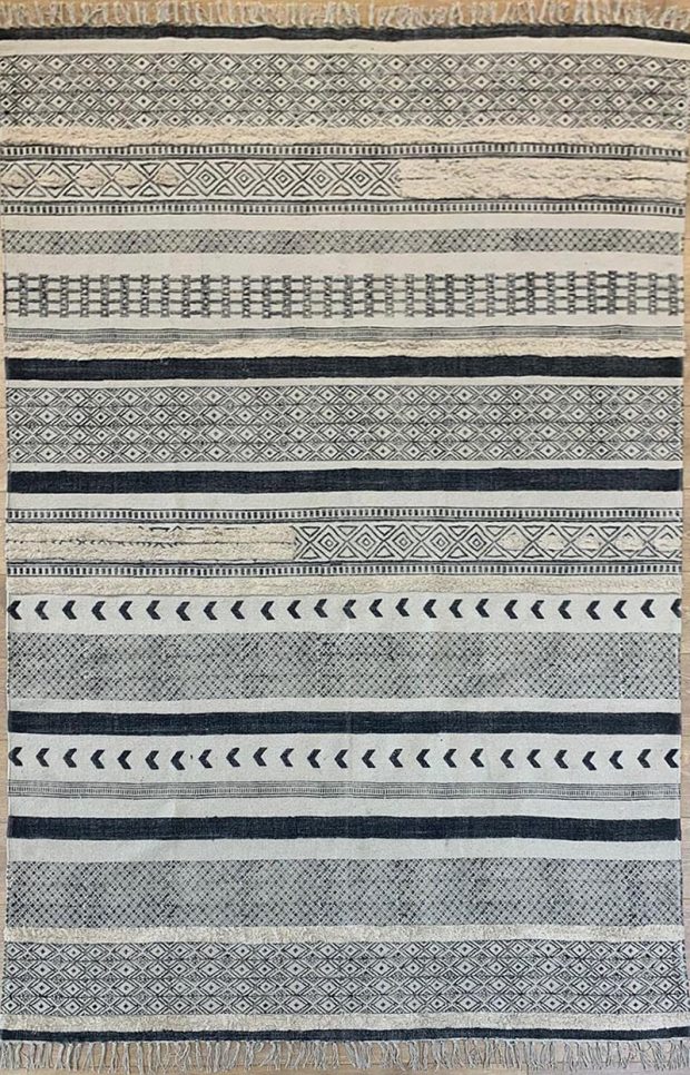 שטיח אריגה משולבת