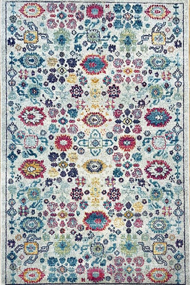 שטיח קלאסי צבעוני