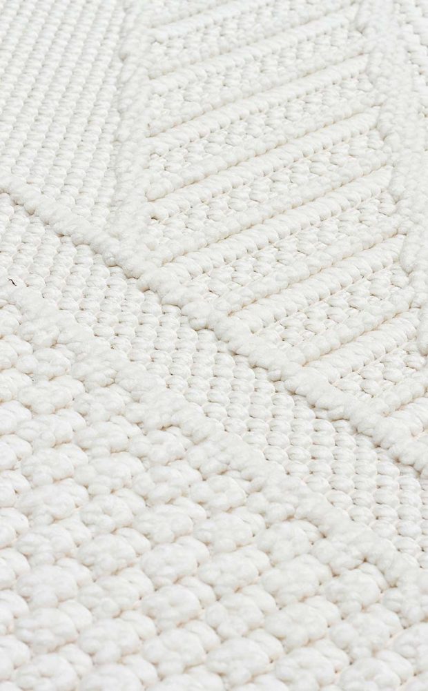 שטיח לולאות מעויין גדול לבן
