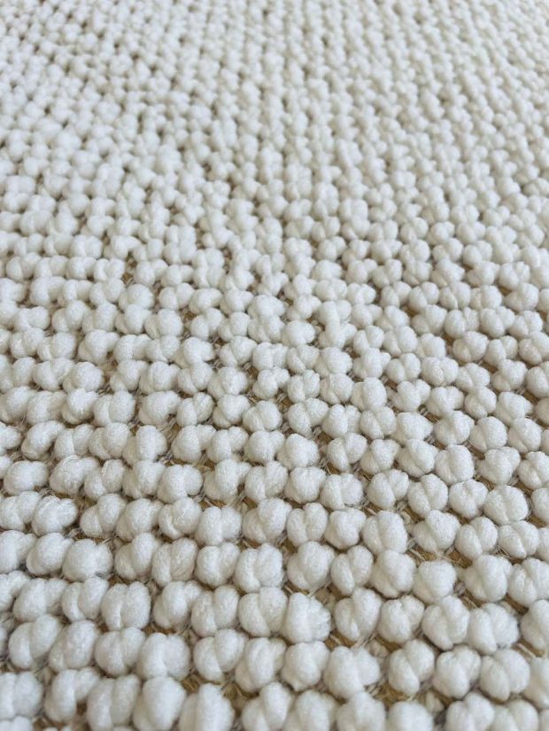 שטיח לולאות לבן