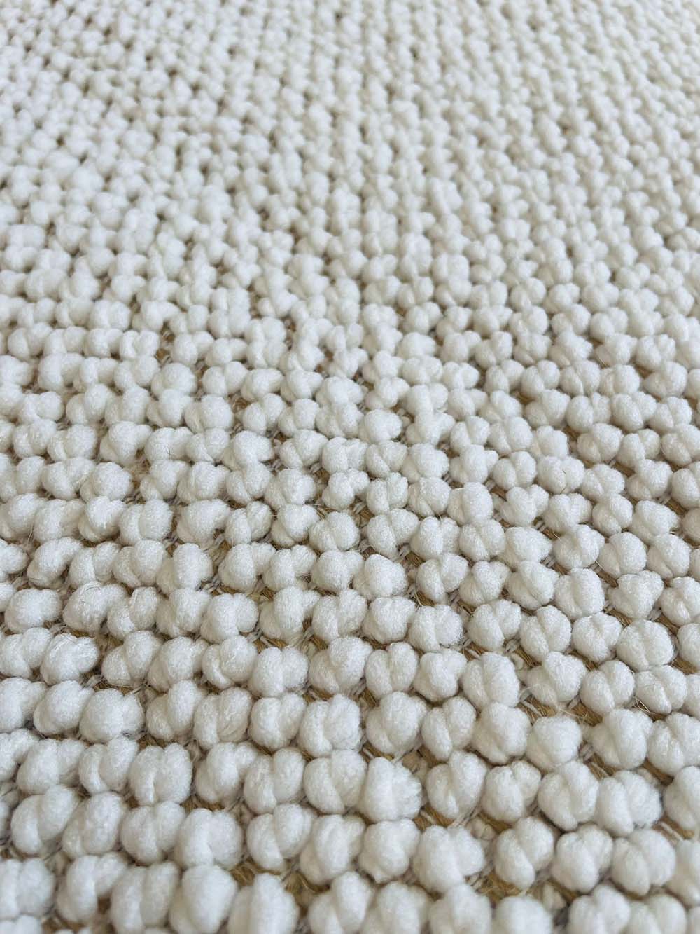 שטיח לולאות לבן