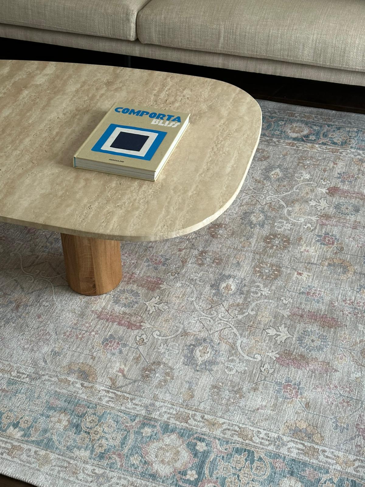 שטיח וינטג' בהיר