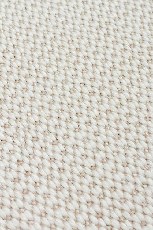 שטיח בז' מסגרת