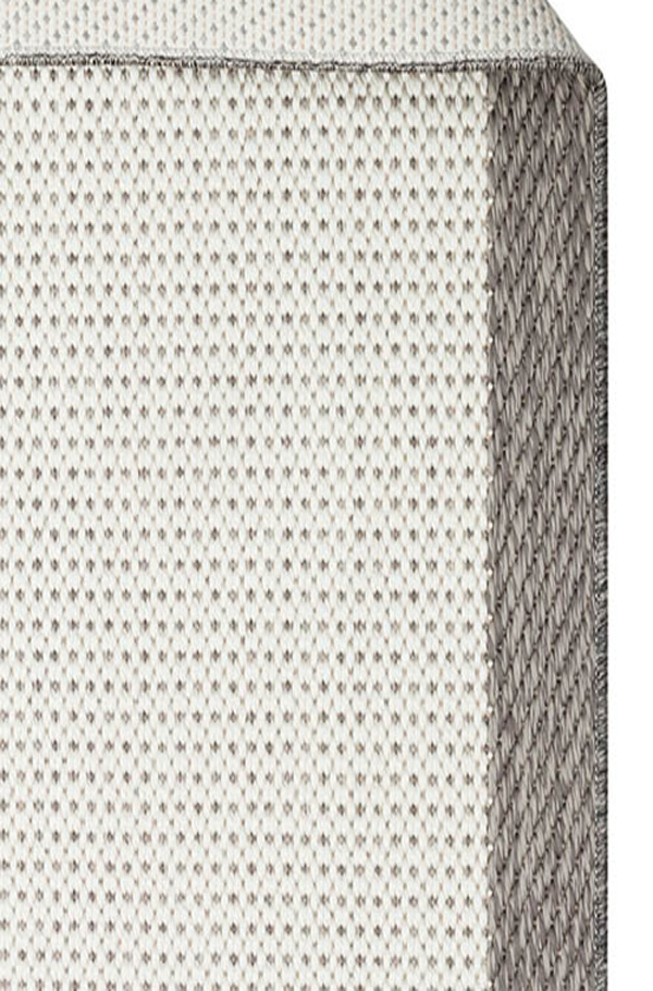 שטיח קרם מסגרת אפורה