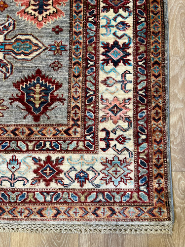 שטיח קזאק עבודת יד ירוק