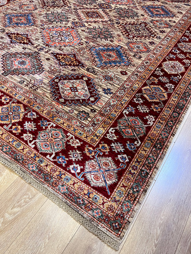 שטיח קזאק עבודת יד